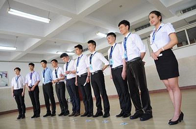 民航服务礼仪 专业、细致与人文关怀的融合