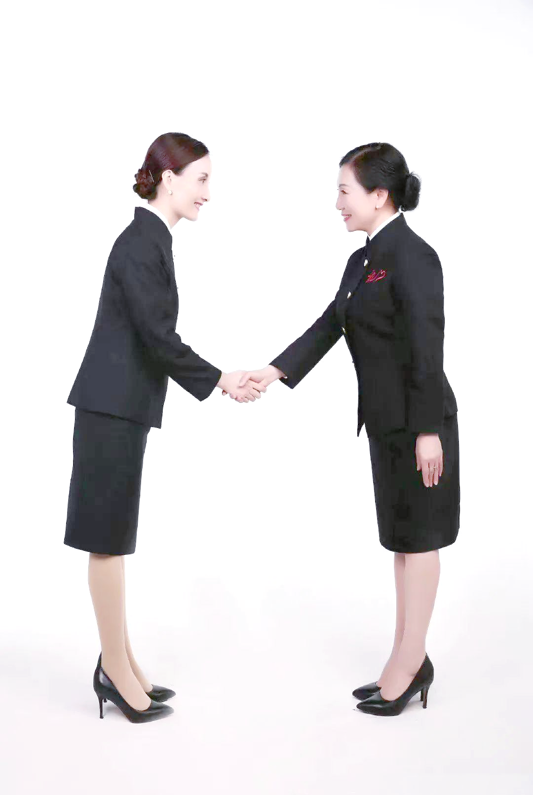 握手礼的丰富含义与正确使用 一份专业的礼仪服务指南